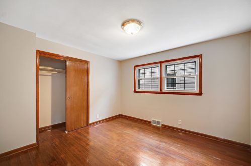 6201 Kilpatrick Ave, Chicago IL 60652-3050 exterior