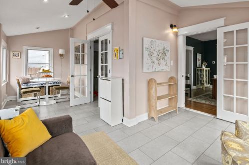 1351 Franklin St, Washington DC  20017-2447 exterior