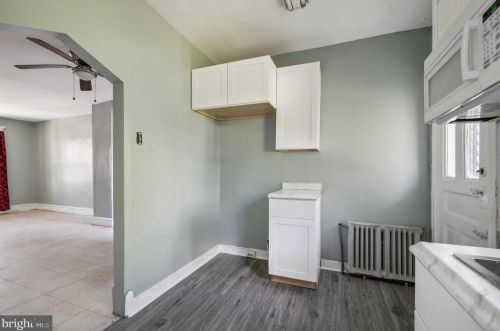 228 Edgewood St, Philadelphia PA 19139-2322 exterior