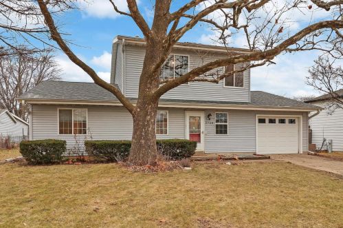 2728 Lydia St, Waukegan IL exterior