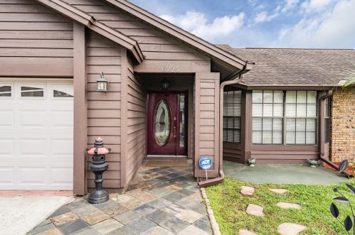 6725 Grand Bahama Dr, Tampa, FL 33615-2553