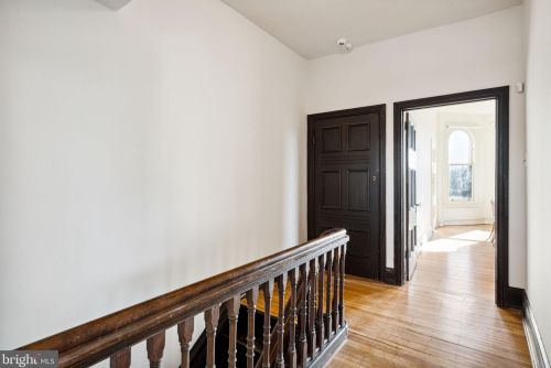 2322 Delancey Pl, Philadelphia PA 19103-6407 exterior