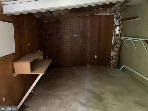 4000 Javins Dr, Alexandria VA  22310-2037 exterior