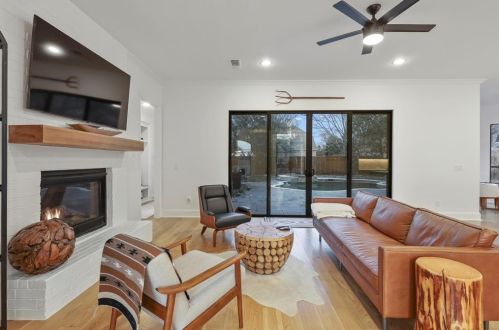 5964 Burkett Dr, Frisco TX 75034-4034 exterior