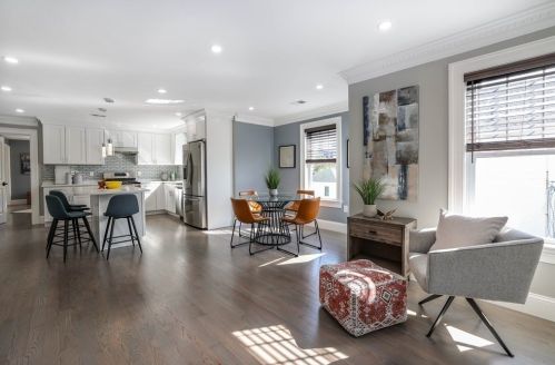 53 Silver St, Quincy, MA 02169-5826