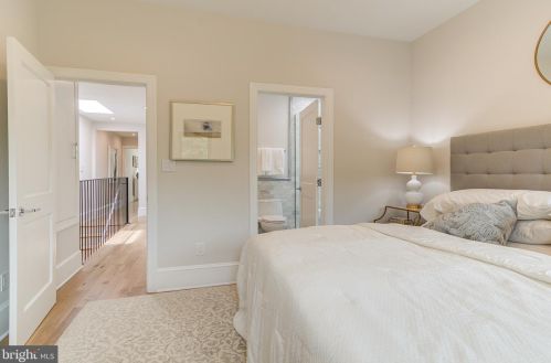 1924 10th St, Washington DC  20001-4112 exterior