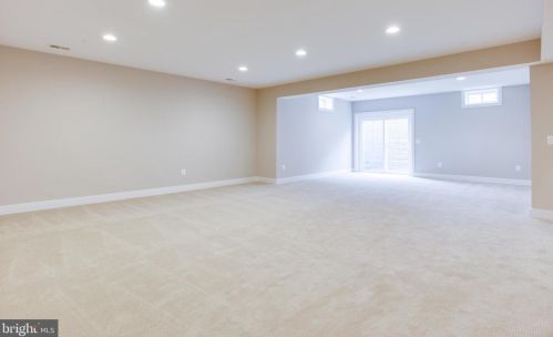 1978 Kirby Rd, Mc Lean VA 22101-5326 exterior