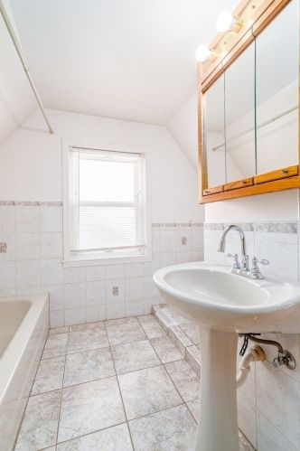 6117 Tripp Ave, Chicago IL 60652-3622 exterior