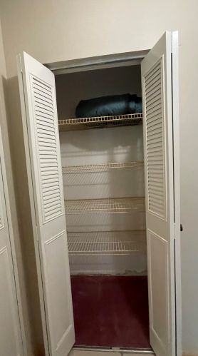 908 Savannas Pt, Fort Pierce FL 34982-6785 exterior