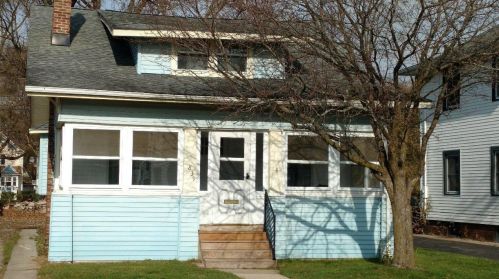 839 Lay Blvd, Kalamazoo, MI 49001-3843