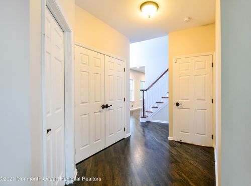 5 Markus Ct, Jackson Twp NJ  08527-2886 exterior