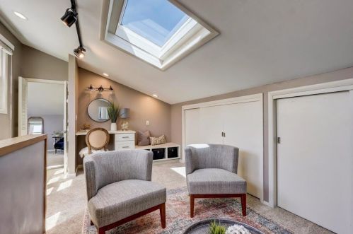 9200 Ironwood Ln, Milwaukee WI  53217-1211 exterior