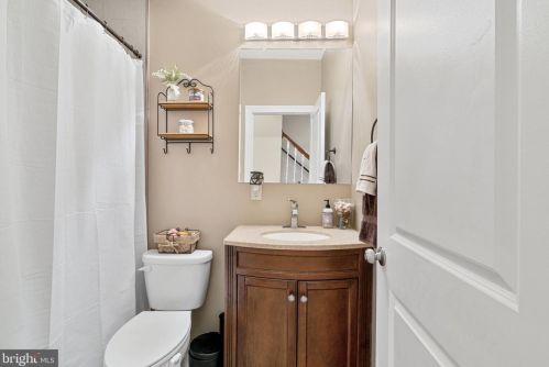 1924 Manton St, Philadelphia PA 19146-3811 exterior