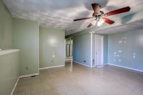 47 Laurel St, Springfield MA 01106-1150 exterior