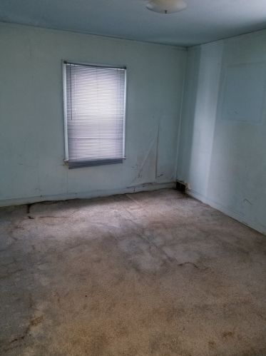 8205 Elizabeth St, Chicago IL 60827-5808 exterior