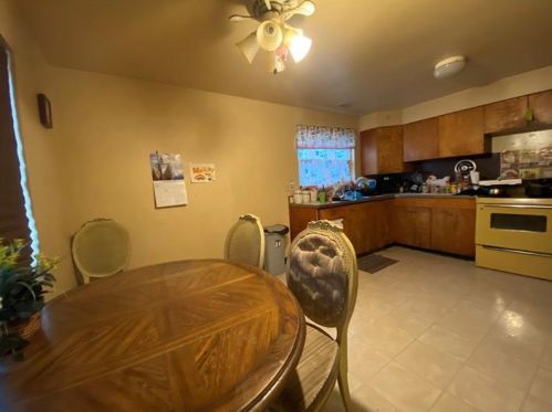 140 Bausman St, Pittsburgh PA 15210-2008 exterior