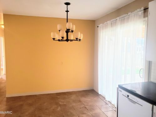 7575 Regal Ave, Grand Rapids MI 49548-7749 exterior