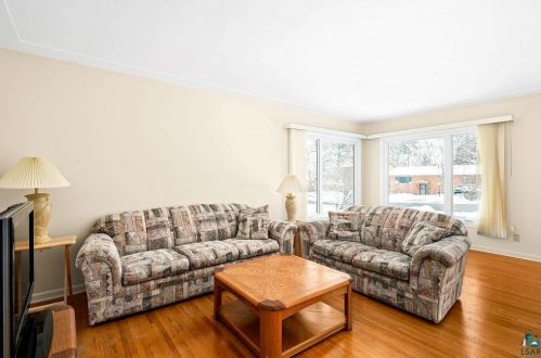 1929 Tyrol St, Duluth MN 55811-5333 exterior