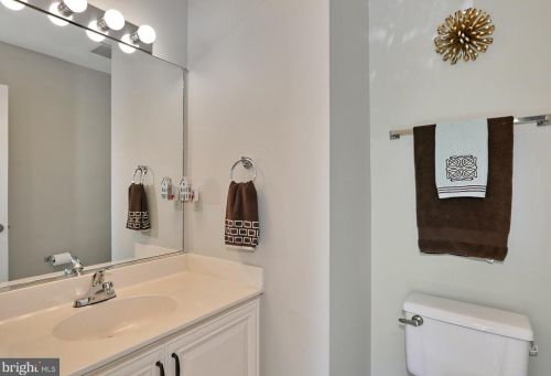 5324 Buxton Ct, Alexandria VA 22315-4761 exterior