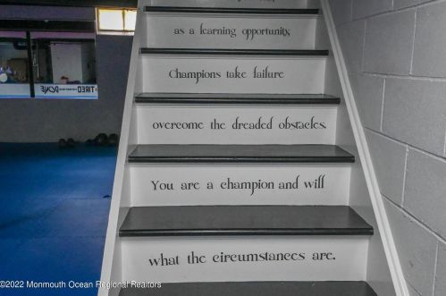 3 Arlene Dr, West Long Branch NJ 07764-1153 exterior