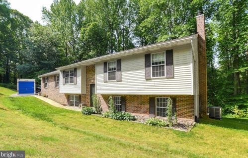 6640 Jupiter Dr, Huntingtown, MD 20639-9617