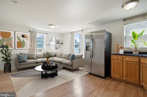 805 26th St, Philadelphia PA 19130-1803 exterior