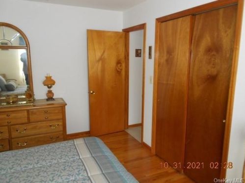 70 Scott Dr, Middletown NY 10941-1112 exterior