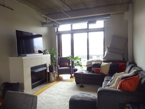 833 15th Pl, Chicago, IL 60608-1502