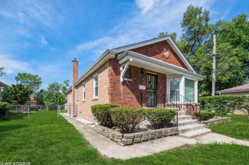 14410 State St, Chicago, IL 60827-2836