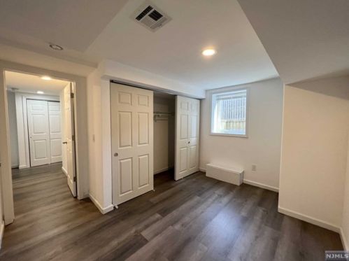 683 Ctr Ave, River Edge NJ 07661-2409 exterior