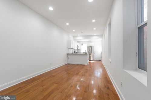 1765 29 St, Philadelphia PA 19145-2402 exterior