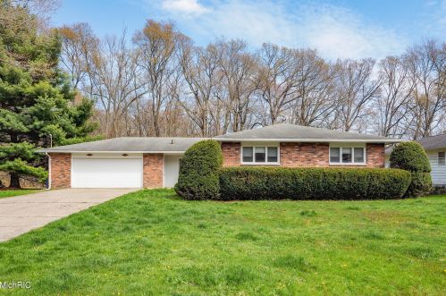 10841 Westnedge Ave, Kalamazoo, MI 49002-7354