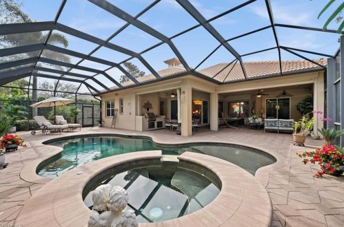 5802 Hammock Is Dr, Naples FL 34119-4696 exterior