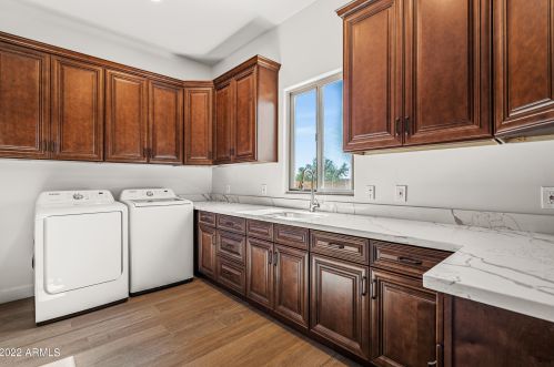 36648 27th Ave, Phoenix AZ 85086-8747 exterior