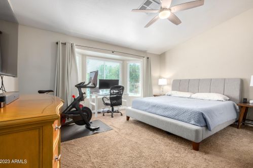 1621 Butler Dr, Chandler AZ 85226-4844 exterior