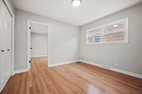 2335 92nd St, Chicago IL  60617-3841 exterior