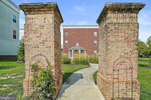 2139 Little Sorrel Way, Silver Spring MD 20902-2893 exterior