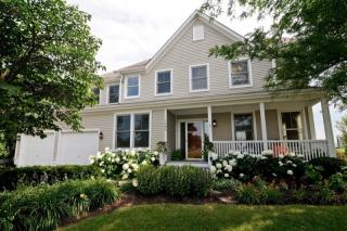 1353 Calamus Ln, Volo, IL 60030-3519