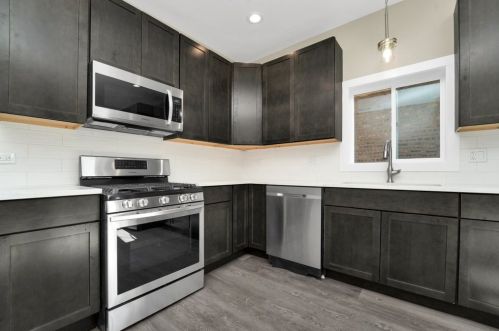 1906 60th Ct, Chicago IL  60804-1639 exterior