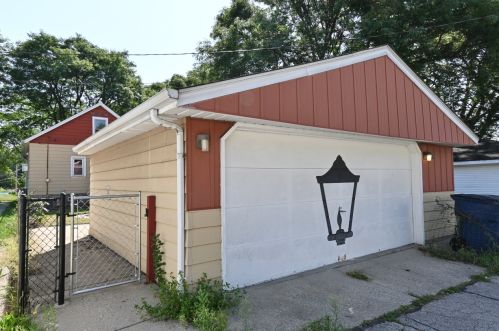 417 65th St, Milwaukee WI  53214-1723 exterior