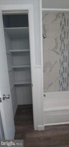 205 Davis Rd, Runnemede NJ 08078-1816 exterior