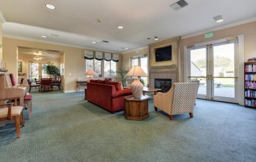 700 Diamond Glen Cir, Folsom CA 95630-3157 exterior