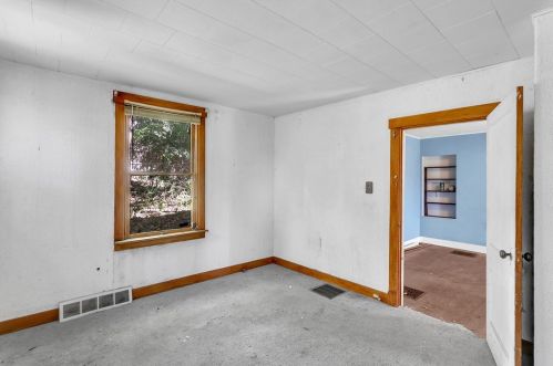 2317 Milligan Ave, Pittsburgh PA 15218-2241 exterior