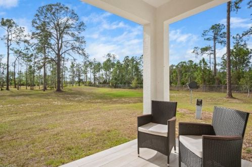 2482 50 Ave, Naples FL 34120-0521 exterior