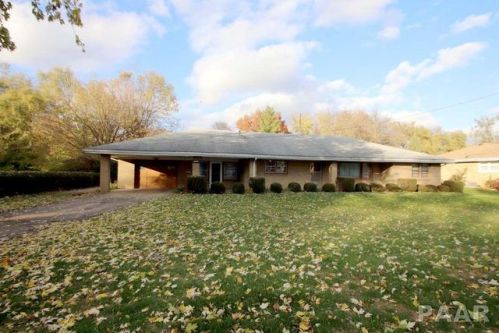 1901 Sheridan Rd, Pekin, IL 61554-1807