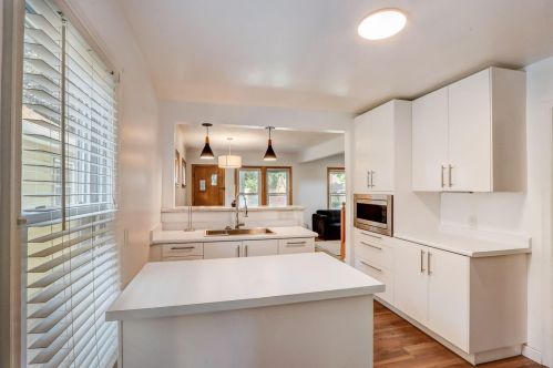 210 64, Milwaukee WI 53213-4013 exterior