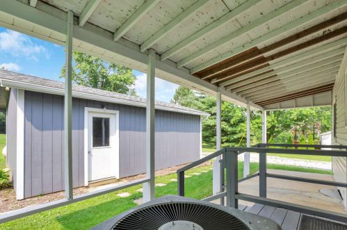 4306 Blacks Rd, Hebron OH 43025-9016 exterior