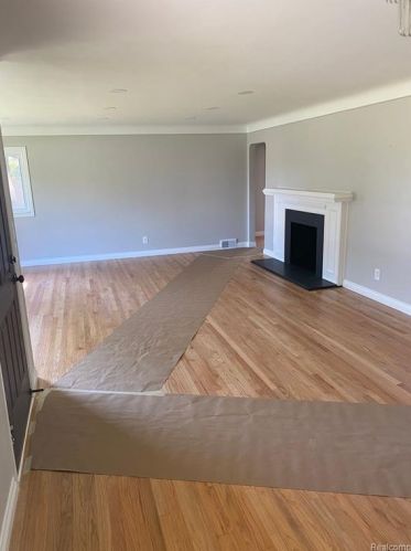 26930 Doxtator St, Dearborn Heights MI  48127-3398 exterior