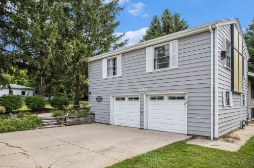 2089 9th St, Kalamazoo, MI 49009-9405