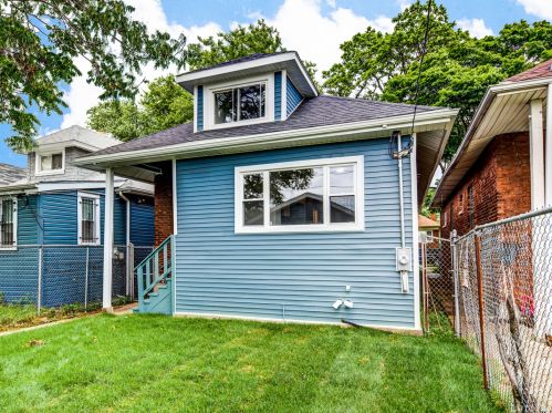 7616 Luella Ave, Chicago IL 60649-4108 exterior